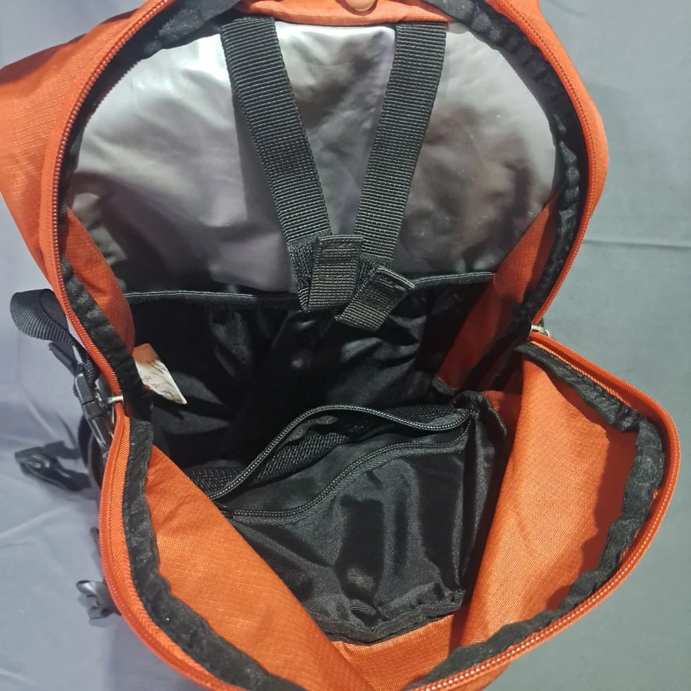 Everfun Red Hiking‎ Backpack Hydration Ready Outdoor Daypack Ripstop Mesh 18L